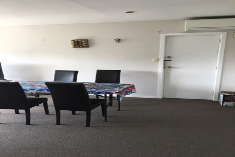 Photo of property in 4/107 Holly Road, St Albans, Christchurch, 8014