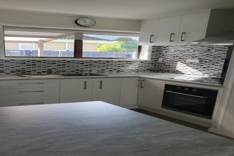 Photo of property in 1/8 Gibson Road, Tuakau, 2121