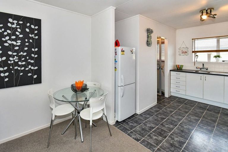 Photo of property in 3/50 Kenderdine Road, Papatoetoe, Auckland, 2025