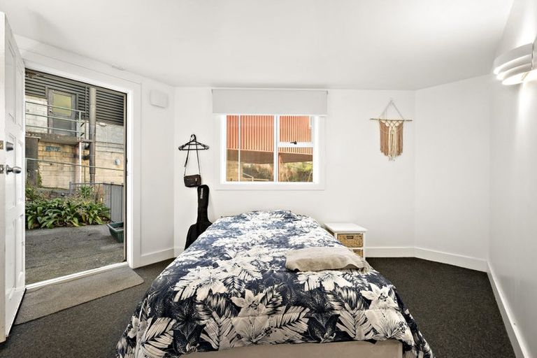 Photo of property in Parkland Flats, 18/51u Adams Terrace, Kelburn, Wellington, 6021