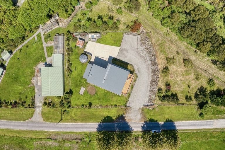 Photo of property in 91 Beach Road, Kakapotahi, Ross, 7885