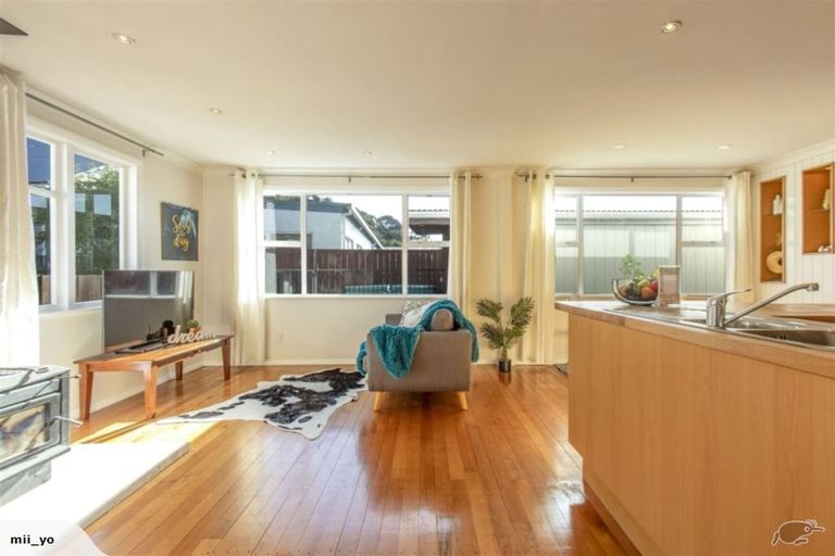 Photo of property in 68 Broderick Road, Johnsonville, Wellington, 6037