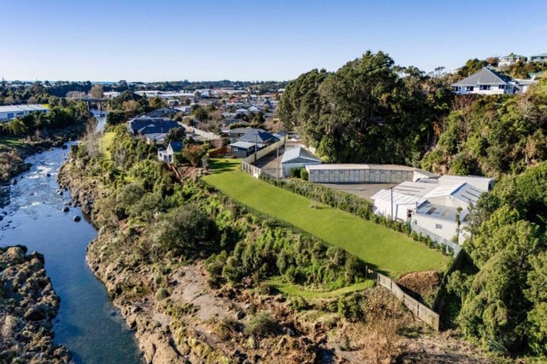 Photo of property in 20c Gordon Street, Glen Avon, New Plymouth, 4312