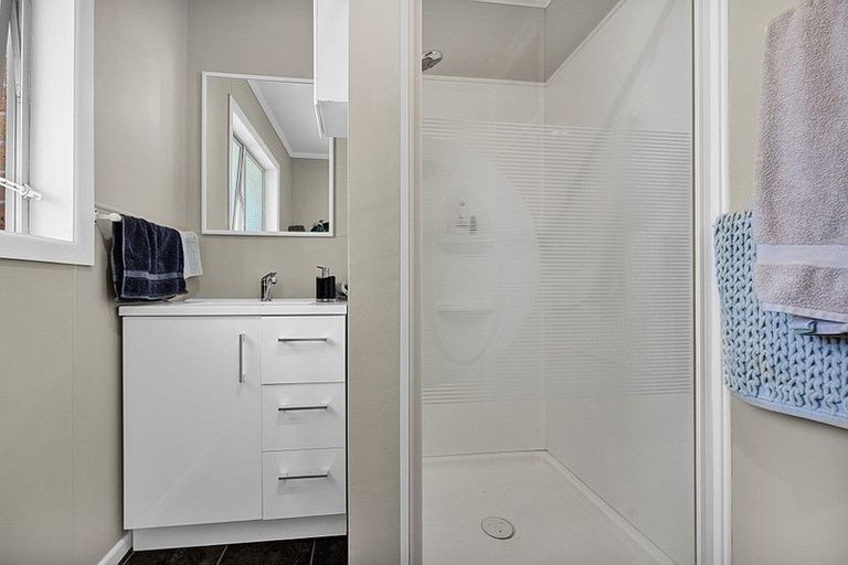 Photo of property in 39 Awanui Street, Merrilands, New Plymouth, 4312