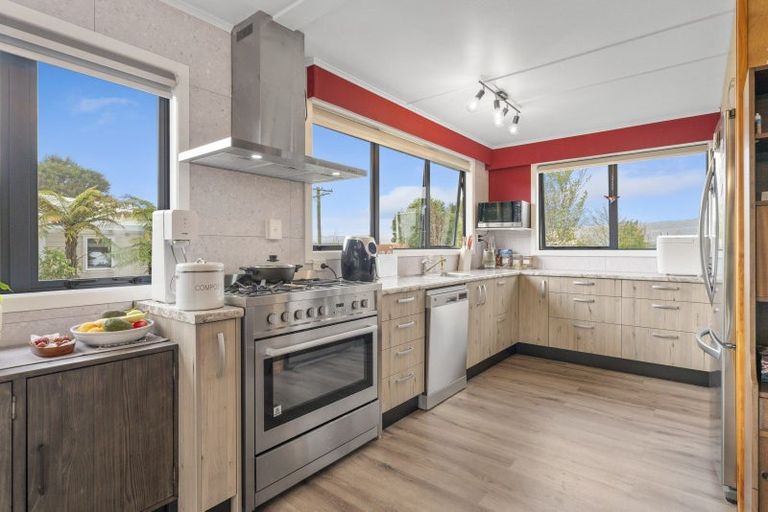 Photo of property in 9 Taniwha Street, Mangakino, 3421