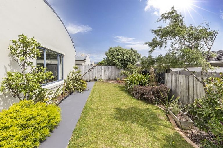 Photo of property in 28c James Cook Drive, Whitby, Porirua, 5024