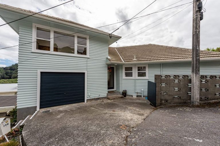 Photo of property in 28a Collier Avenue, Karori, Wellington, 6012