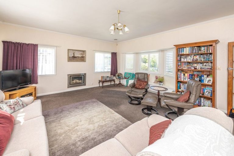 Photo of property in 98 Alma Road, Gonville, Whanganui, 4501