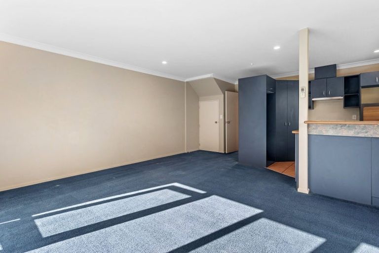 Photo of property in 2/67 Brockworth Place, Riccarton, Christchurch, 8011