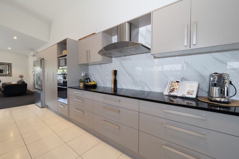 Photo of property in 10 Torbay Avenue, Huntingdon, Ashburton, 7774