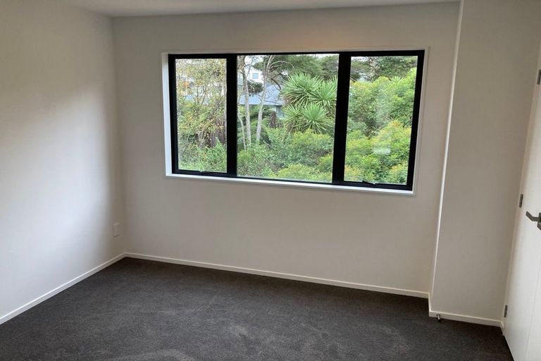 Photo of property in 63 Morihana Close, Glen Eden, 0602