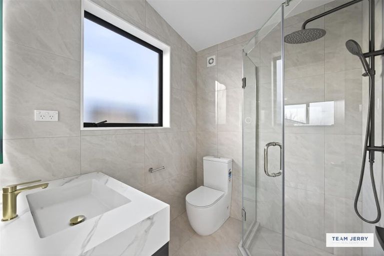 Photo of property in 25b Jandell Crescent, Bucklands Beach, Auckland, 2014