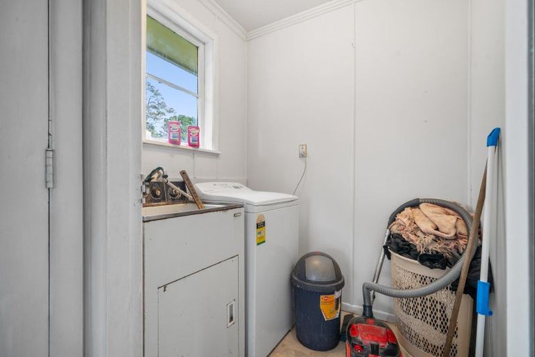 Photo of property in 203 Frankley Road, Frankleigh Park, New Plymouth, 4310