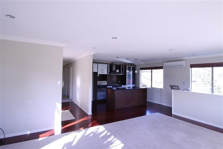 Photo of property in 9 Hornsey Avenue, Henderson, Auckland, 0612