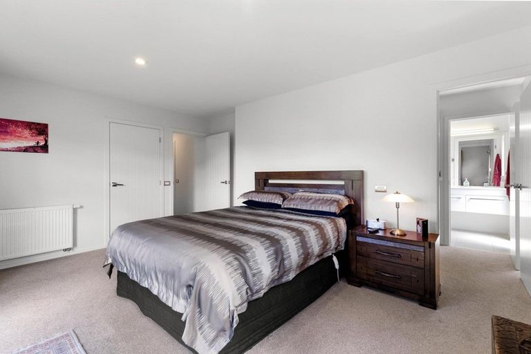 Photo of property in 36 Orford Drive, Jacks Point, Queenstown, 9371