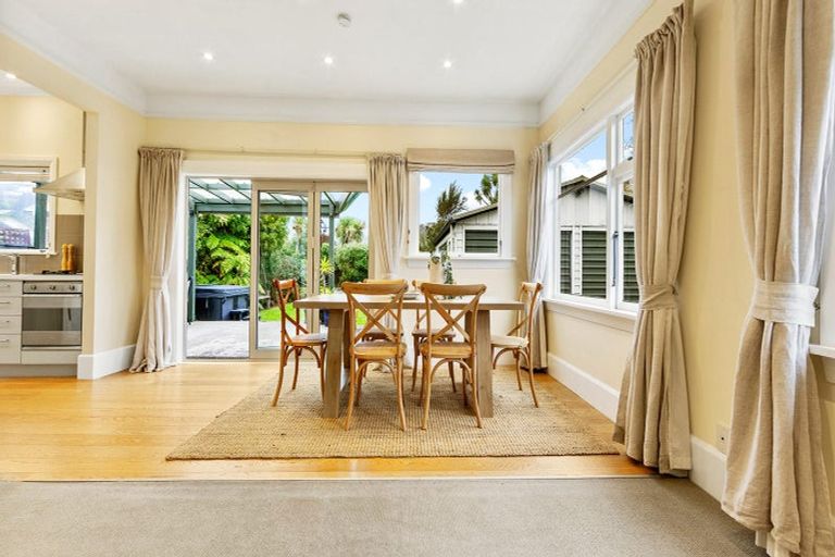 Photo of property in 38 Corson Avenue, Beckenham, Christchurch, 8023