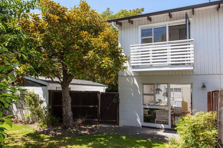 Photo of property in 4/23 Holly Road, St Albans, Christchurch, 8014