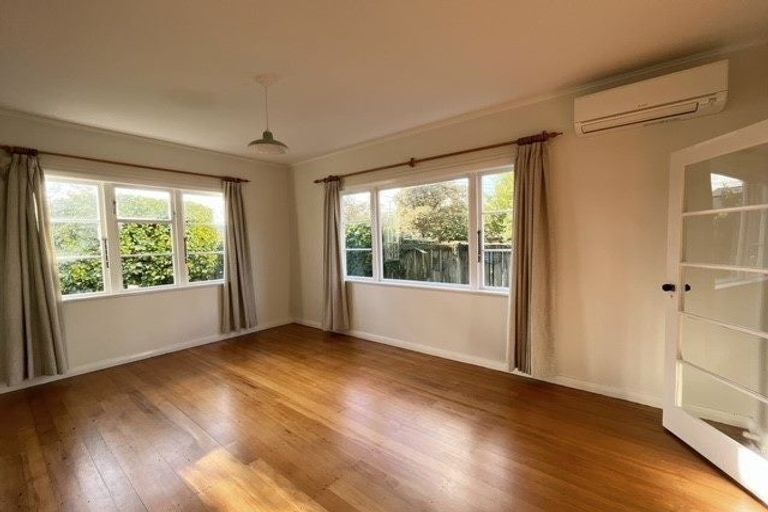 Photo of property in 1/126 Waiwhetu Road, Waterloo, Lower Hutt, 5011