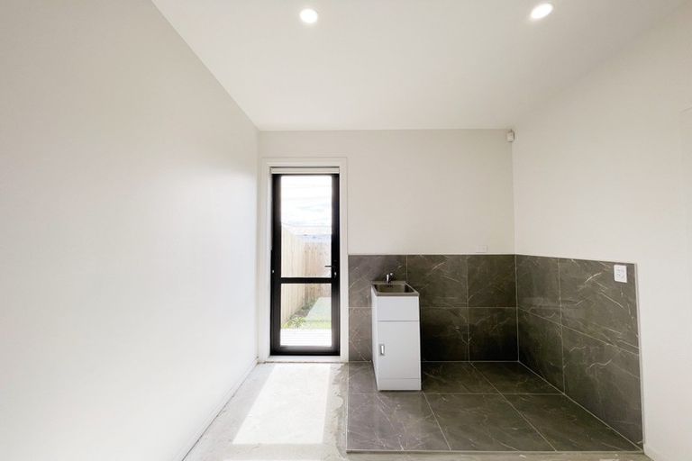 Photo of property in 6a Geordie Street, Henderson, Auckland, 0612