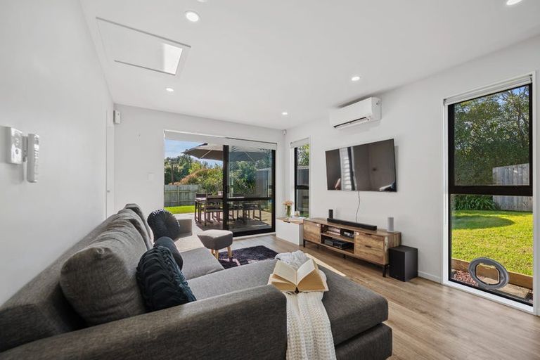 Photo of property in 18 Taupata Lane, Helensville, 0800