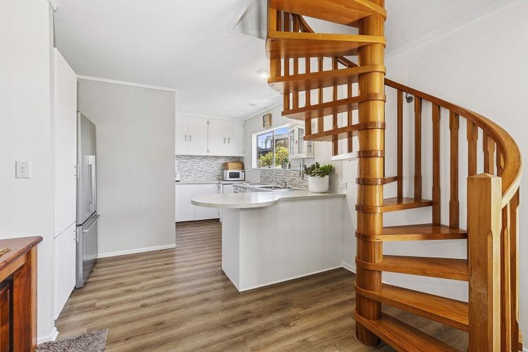 Photo of property in 17a Virginia Grove, Brooklyn, Wellington, 6021