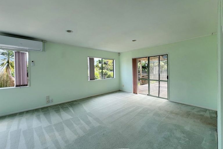 Photo of property in 6 Waylen Place, Burswood, Auckland, 2013