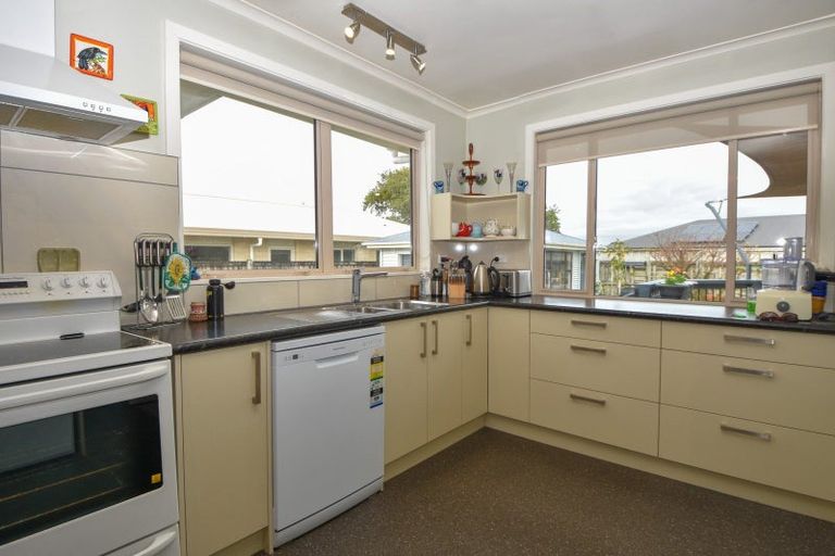Photo of property in 240 High Street North, Carterton, 5713