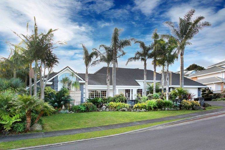 Photo of property in 2/88 Glamorgan Drive, Torbay, Auckland, 0630