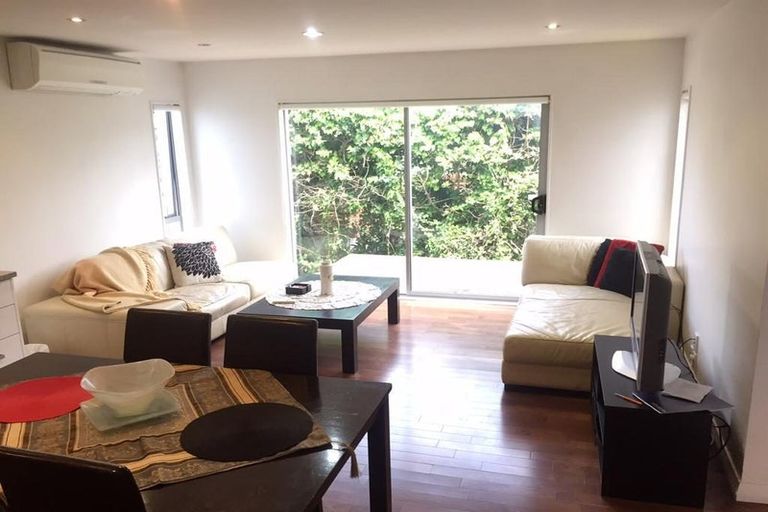 Photo of property in 103 Coronation Road, Hillcrest, Auckland, 0627