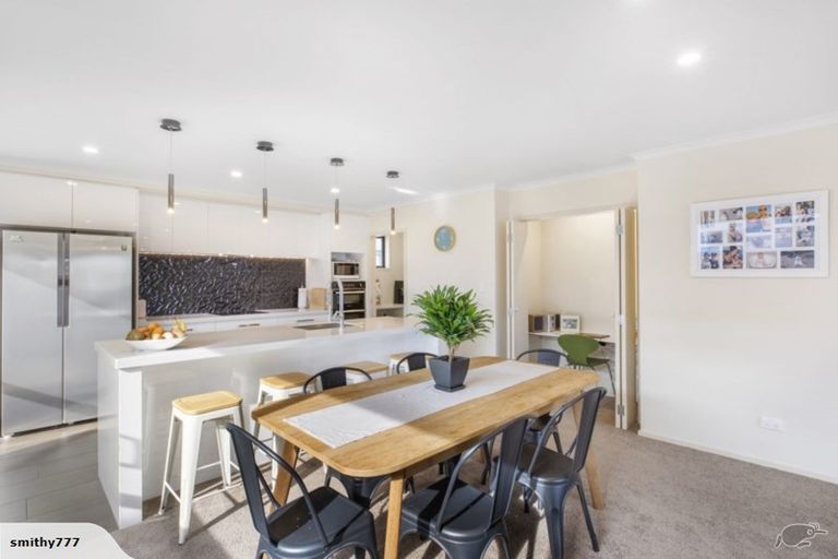 Photo of property in 6 Selliera Place, Papamoa Beach, Papamoa, 3118