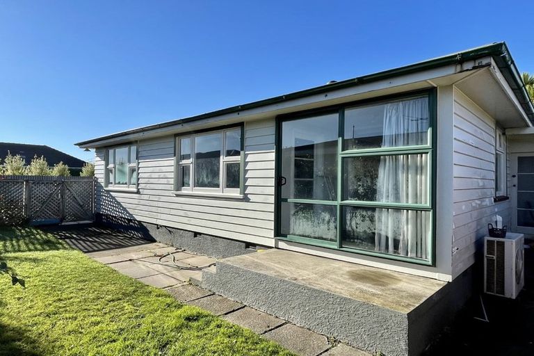 Photo of property in 51 Saint Johns Street, Woolston, Christchurch, 8062