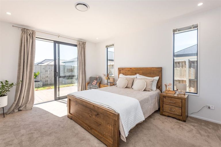 Photo of property in 15 Helen Place, Halswell, Christchurch, 8025