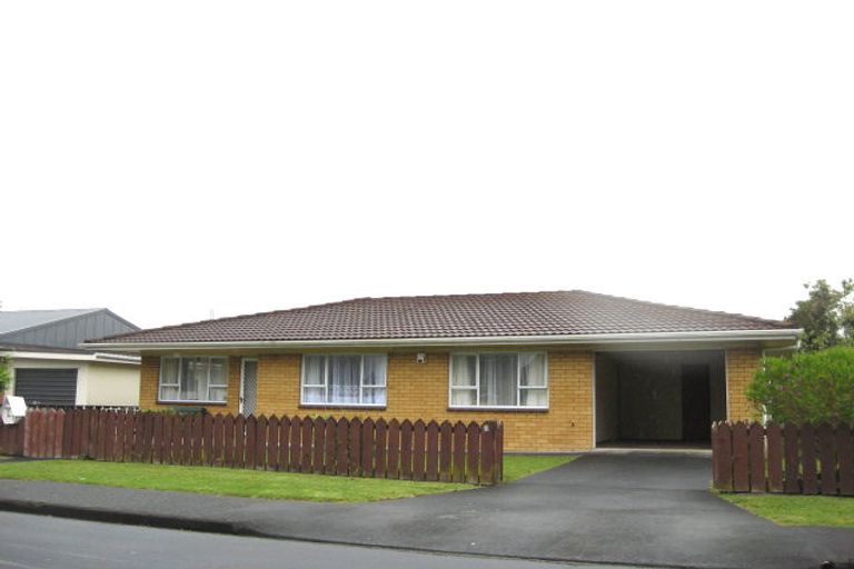 Photo of property in 457b Great South Road, Opaheke, Papakura, 2113