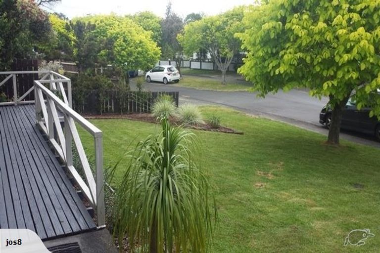 Photo of property in 1 Quo Vadis Place, Red Beach, 0932