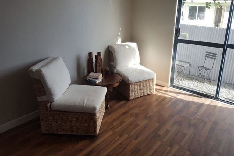 Photo of property in 99 Kitchener Road, Waiuku, 2123