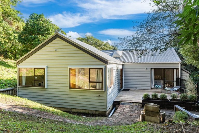 Photo of property in 49 Bayview Road, Paremata, Porirua, 5024