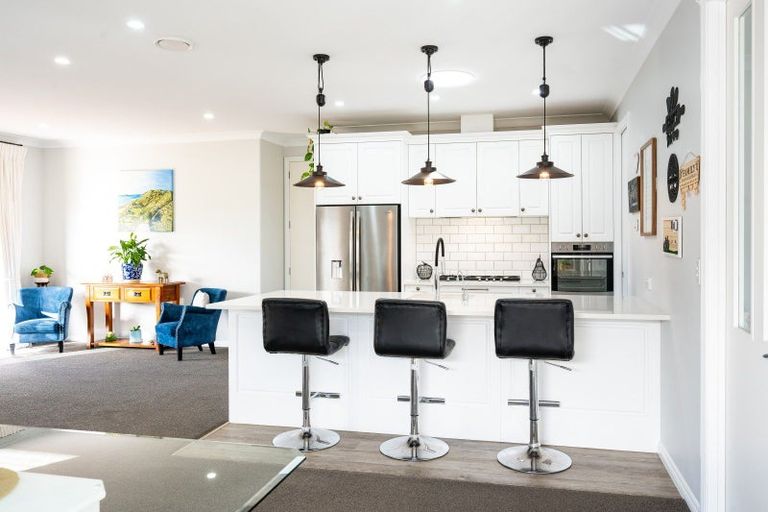 Photo of property in 10 Ruahine Road, Poraiti, Napier, 4112