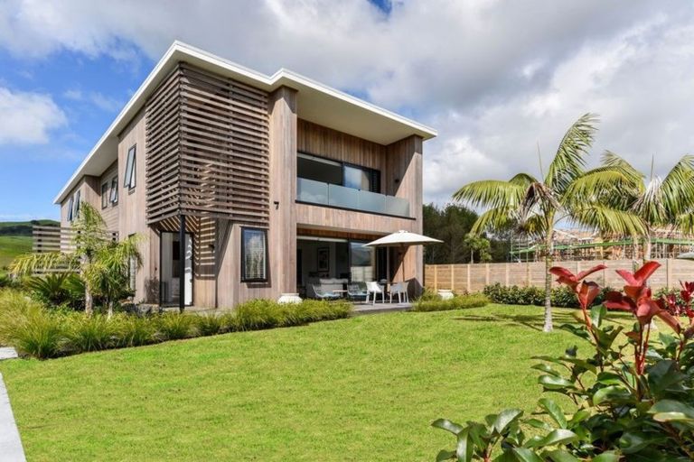 Photo of property in 271 Mangatawhiri Road, Omaha, 0986