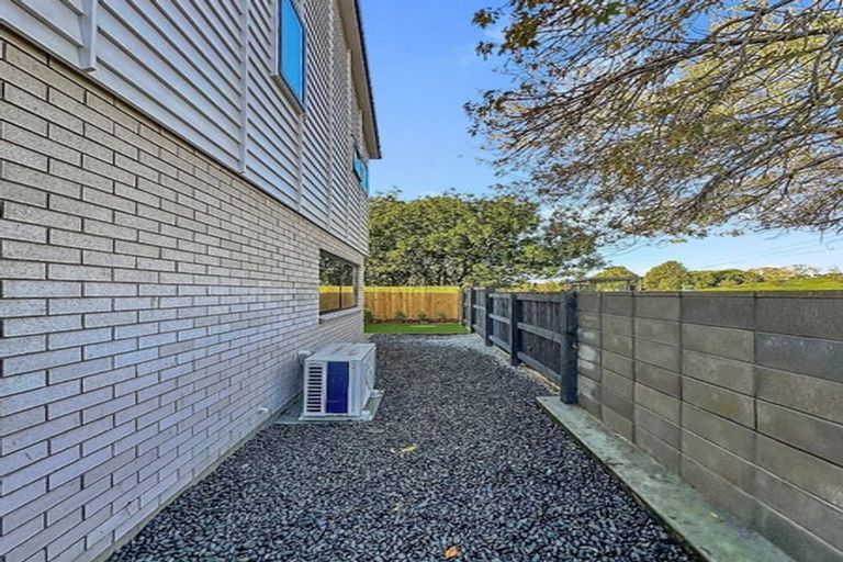 Photo of property in 59 Whati Lane, Henderson, Auckland, 0612