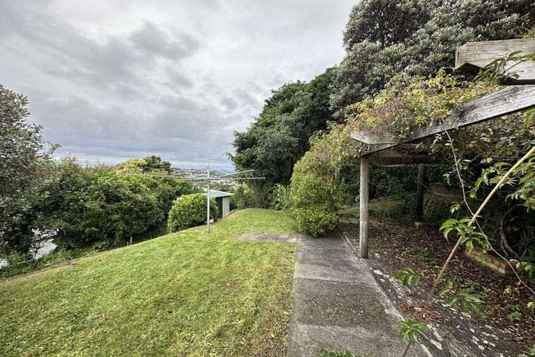 Photo of property in 169 Broderick Road, Johnsonville, Wellington, 6037
