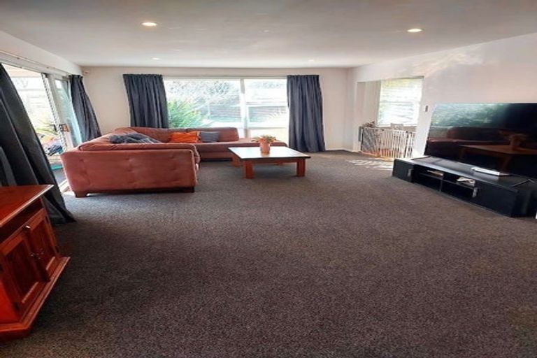 Photo of property in 26 Daniels Road, Redwood, Christchurch, 8051