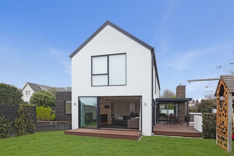 Photo of property in 28 Devonport Lane, St Albans, Christchurch, 8014