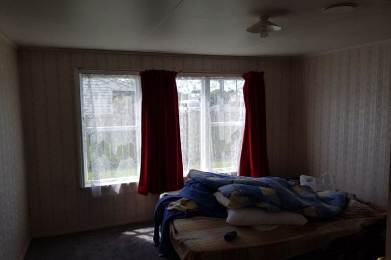 Photo of property in 120 Queen Street, Westport, 7825