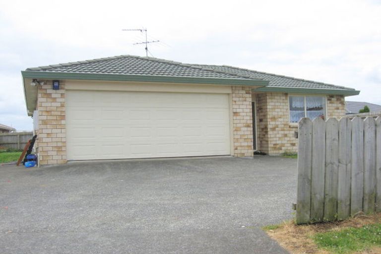 Photo of property in 20 Scotts Field Drive, Takanini, 2112