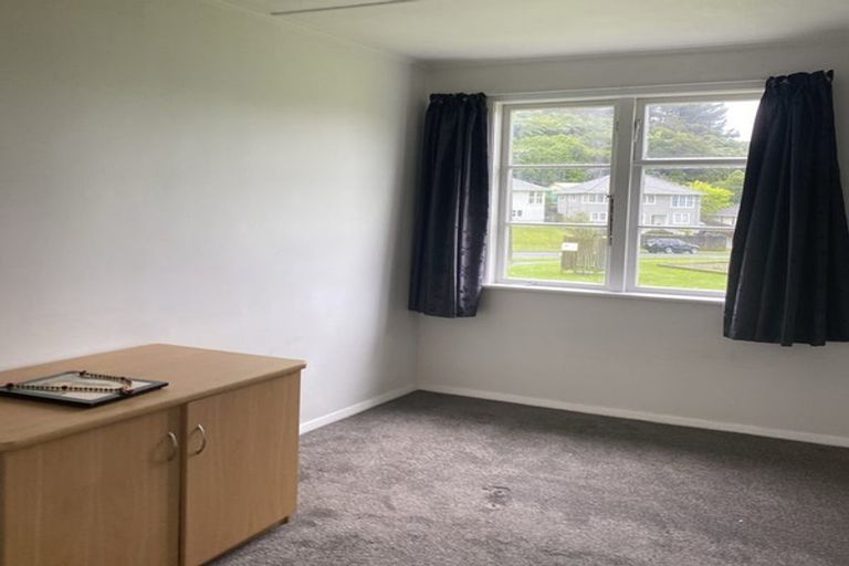 Photo of property in 70 Judd Crescent, Naenae, Lower Hutt, 5011