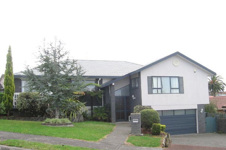Photo of property in 3 San Pablo Way, Henderson, Auckland, 0612