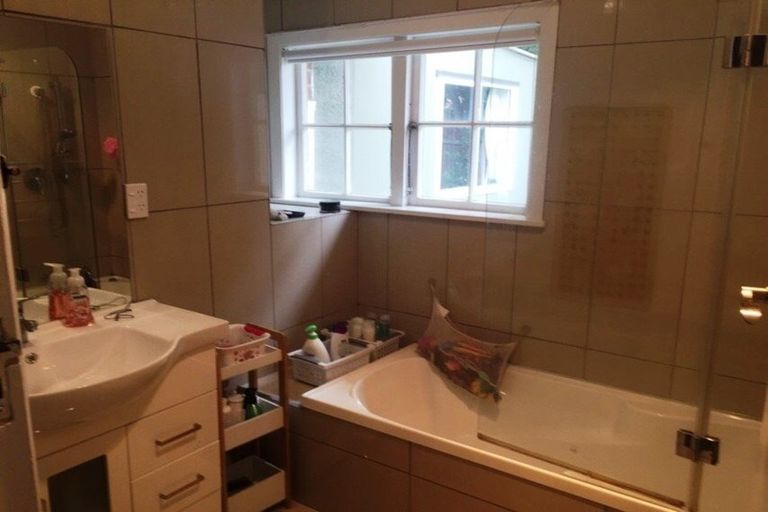 Photo of property in 14f1- Raukawa Grove, Trentham, Upper Hutt, 5018