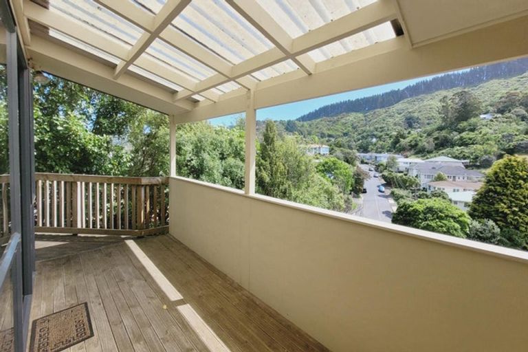 Photo of property in 35 Olivia Crescent, Tawa, Wellington, 5028