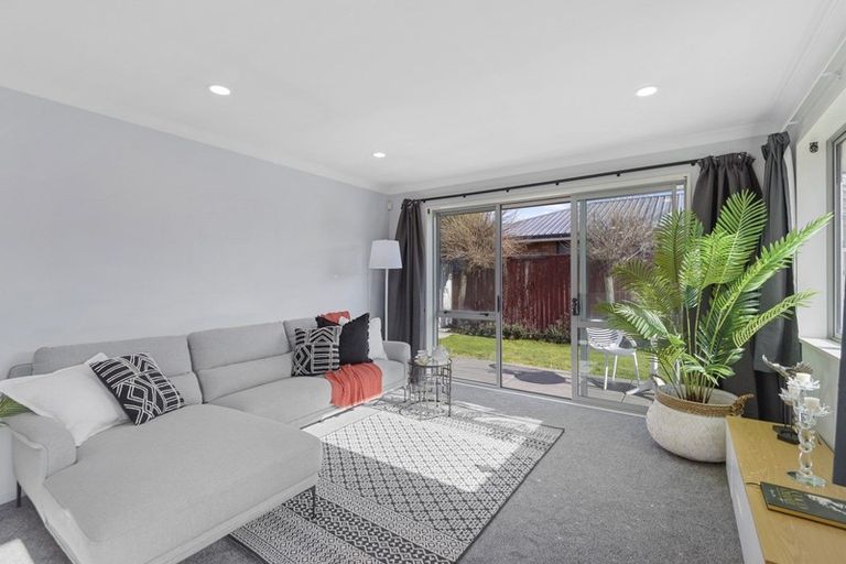 Photo of property in 4/335 Main South Road, Hornby, Christchurch, 8042