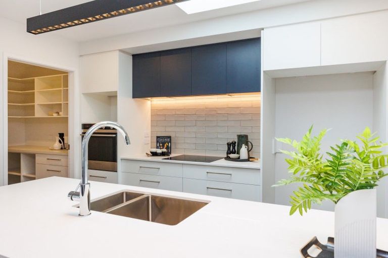 Photo of property in 8 Roots Street West, Feilding, 4702